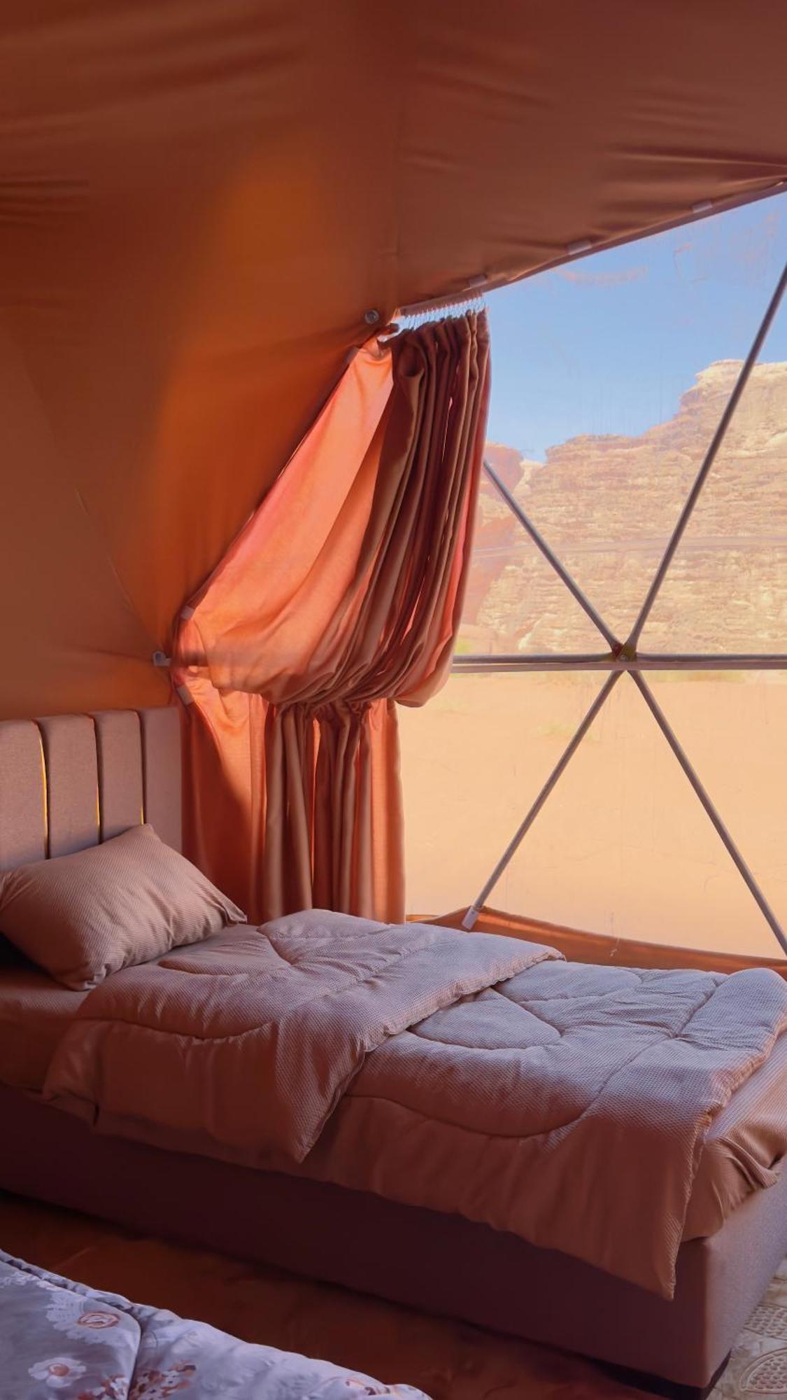 Wadi Bubble Camp & Tour Wadi Rum